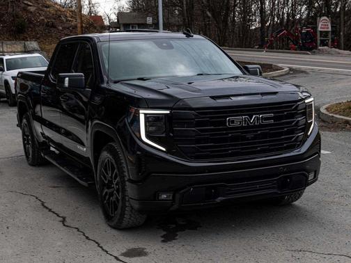 2022 GMC Sierra 1500 Elevation
