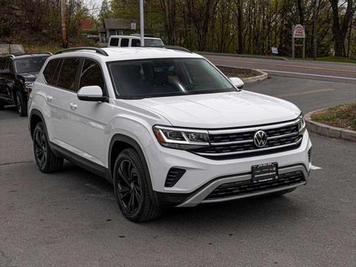 2022 Volkswagen Atlas 2.0T SE w/Technology 4MOTION