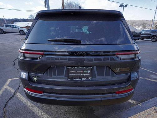 2026 Jeep Grand Cherokee Altitude