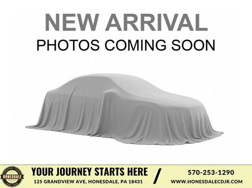 Glacier White Metallic 2024 Audi Q8 e-tron Premium Plus