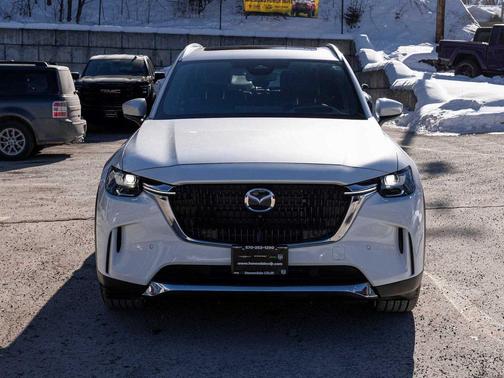 2024 Mazda CX-90 PHEV Premium Plus