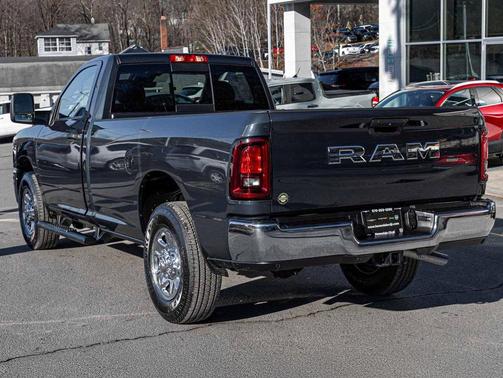 2025 RAM 2500 Tradesman Regular Cab 4x2 8' Box