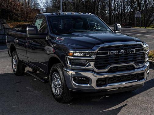 2025 RAM 2500 Tradesman Regular Cab 4x2 8' Box