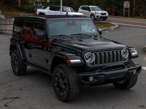 2025 Jeep Wrangler 4xe Sahara