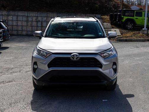 Silver Sky Metallic 2019 Toyota RAV4 XLE