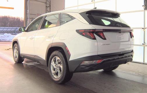 2023 Hyundai TUCSON SE