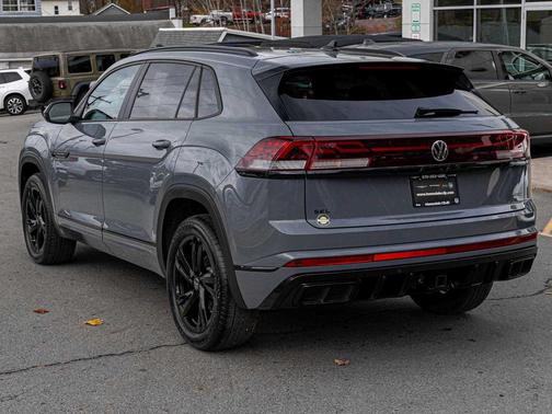 2025 Volkswagen Atlas Cross Sport 2.0T SEL