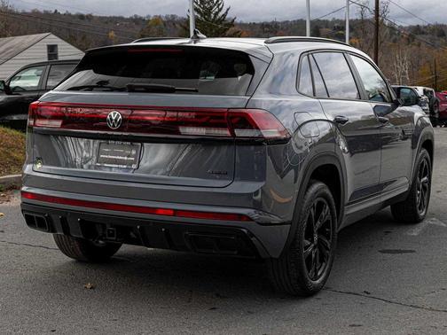 2025 Volkswagen Atlas Cross Sport 2.0T SEL