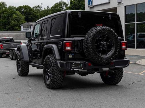 2025 Jeep Wrangler 4xe Willys