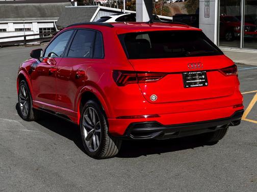 Tango Red Metallic 2022 Audi Q3 45 S line Premium Plus