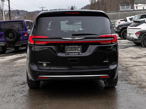 2026 Chrysler Pacifica L