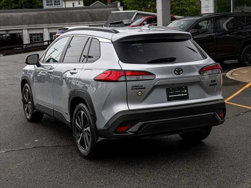 2024 Toyota Corolla Hybrid SE