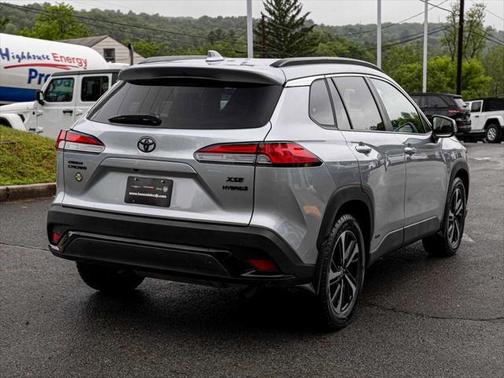 2024 Toyota Corolla Hybrid SE