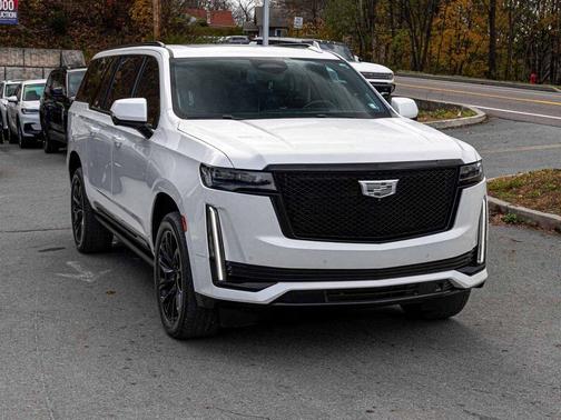 2023 Cadillac Escalade ESV Sport Platinum