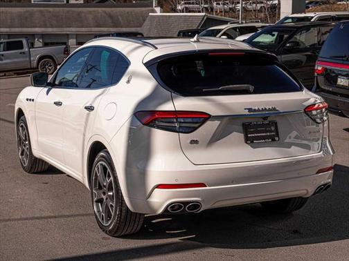 2021 Maserati Levante Base