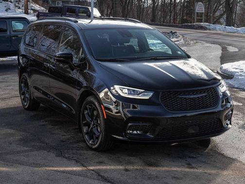 2026 Chrysler Pacifica Limited