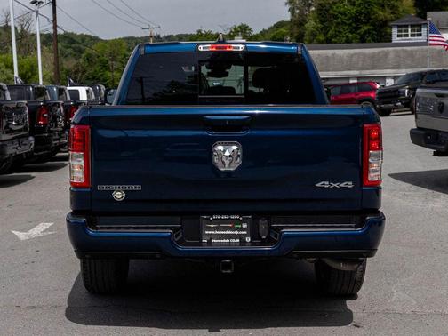 Patriot Blue Pearlcoat 2023 RAM 1500 Big Horn/Lone Star