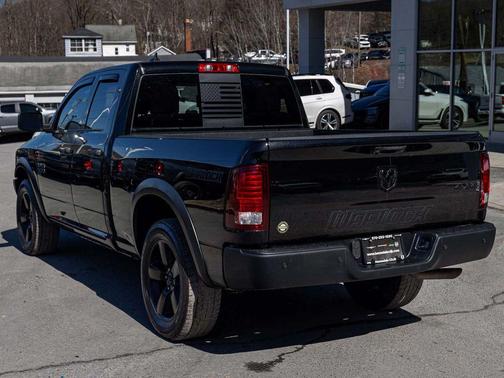 Diamond Black Crystal Pearlcoat 2020 RAM 1500 Classic Warlock Quad Cab 4x4 6'4' Box