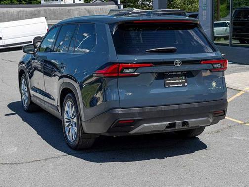 2024 Toyota Grand Highlander Platinum