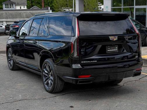 2022 Cadillac Escalade ESV Sport
