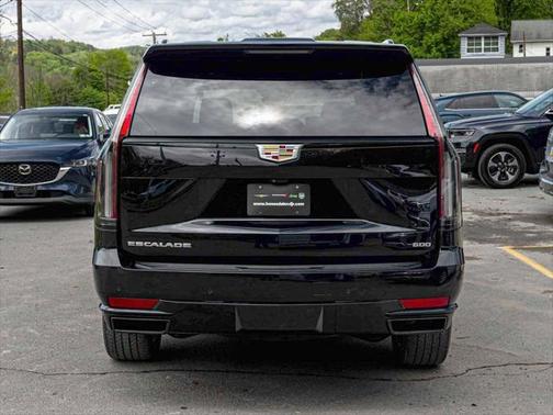 2022 Cadillac Escalade ESV Sport