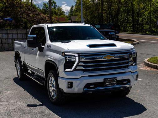 Pearl 2024 Chevrolet Silverado 2500 High Country