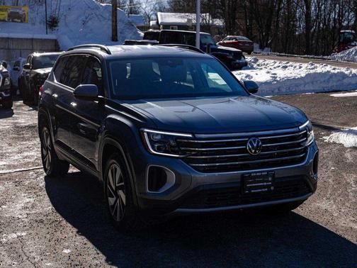 2024 Volkswagen Atlas 2.0T SE w/Technology 4MOTION