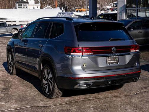 2024 Volkswagen Atlas 2.0T SE w/Technology 4MOTION
