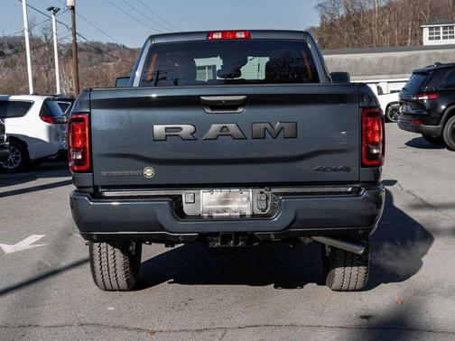 2026 RAM 2500 Big Horn Crew Cab 4x4 6'4' Box