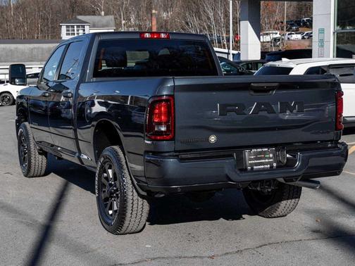 2026 RAM 2500 Big Horn Crew Cab 4x4 6'4' Box