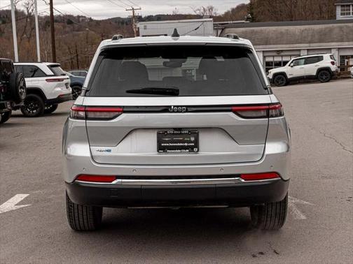2023 Jeep Grand Cherokee 4xe Base