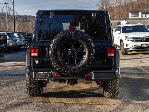 2025 Jeep Wrangler Willys
