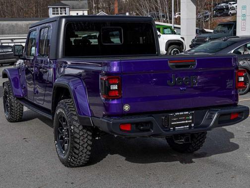 2026 Jeep Gladiator Willys 4x4