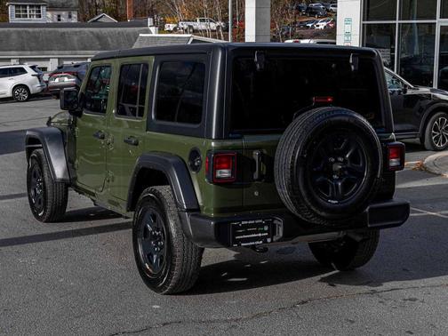2022 Jeep Wrangler Unlimited Sport