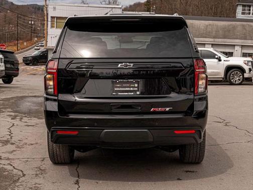 2024 Chevrolet Suburban RST