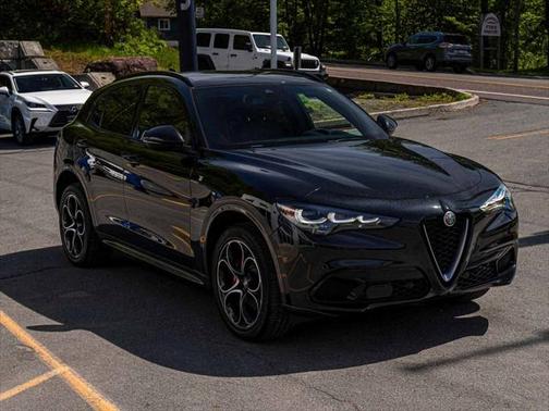 2024 Alfa Romeo Stelvio Ti