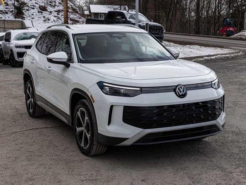 2025 Volkswagen Tiguan 2.0T SE 4MOTION