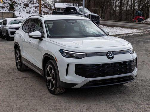 2025 Volkswagen Tiguan 2.0T SE 4MOTION