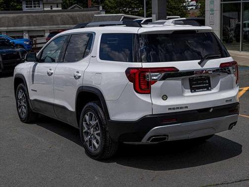 2023 GMC Acadia AWD SLT