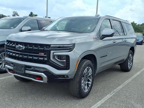 Sterling Gray Metallic 2025 Chevrolet Suburban Z71