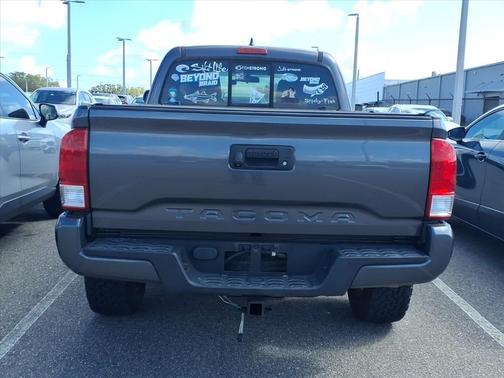 2017 Toyota Tacoma SR