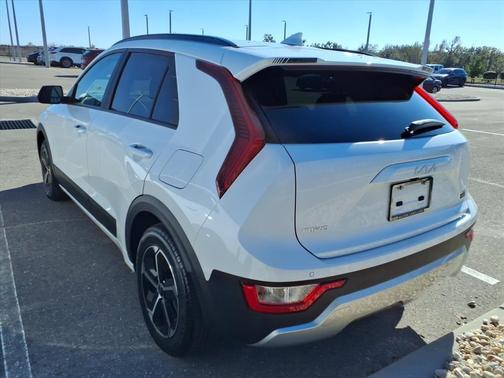 2024 Kia Niro EX