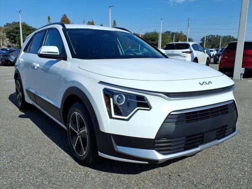 2024 Kia Niro EX