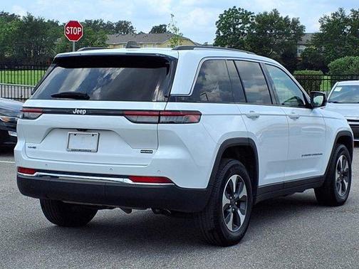 2023 Jeep Grand Cherokee 4xe Base