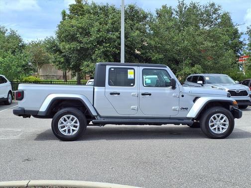 2023 Jeep Gladiator Sport