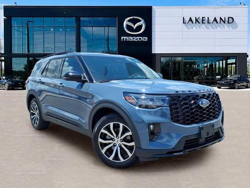 Vapor Blue Metallic 2025 Ford Explorer ST-Line