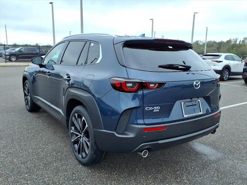 2026 Mazda CX-50 Premium