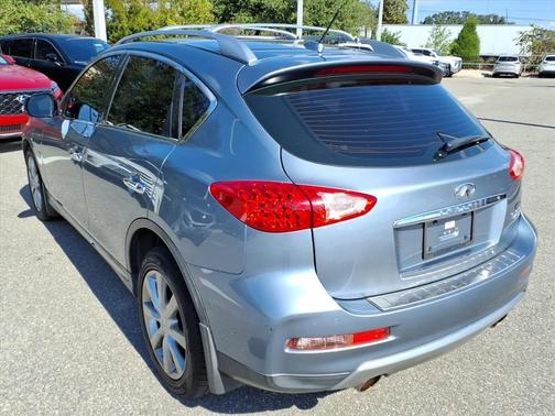 2016 INFINITI QX50 Base