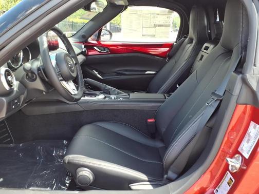 Soul Red Crystal Metallic 2026 Mazda MX-5 Miata Grand Touring
