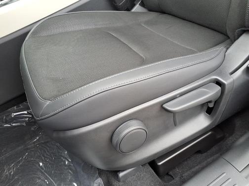 Jet Black Mica 2026 Mazda CX-5 Select
